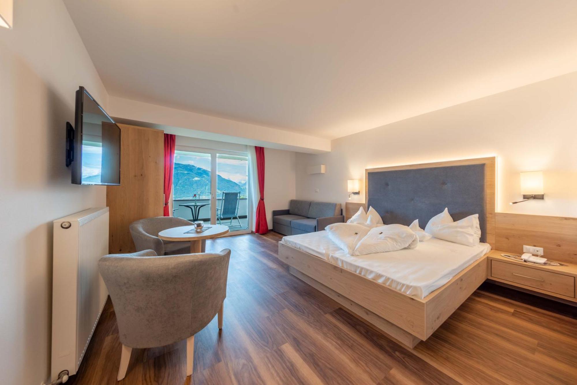 Hotel Meinhardt Schenna Ngoại thất bức ảnh