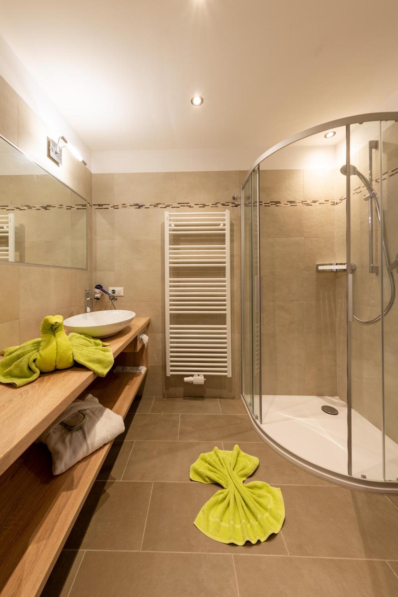 Hotel Meinhardt Schenna Ngoại thất bức ảnh