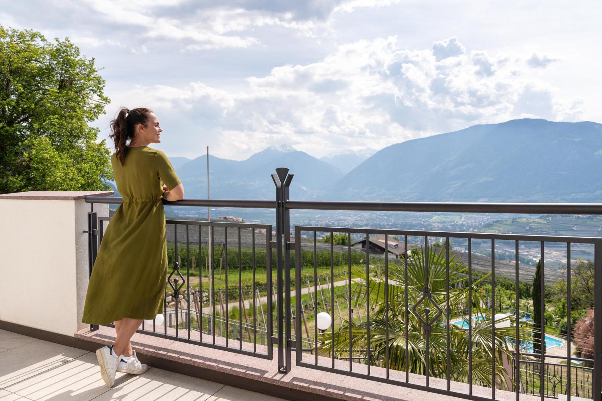 Hotel Meinhardt Schenna Ngoại thất bức ảnh