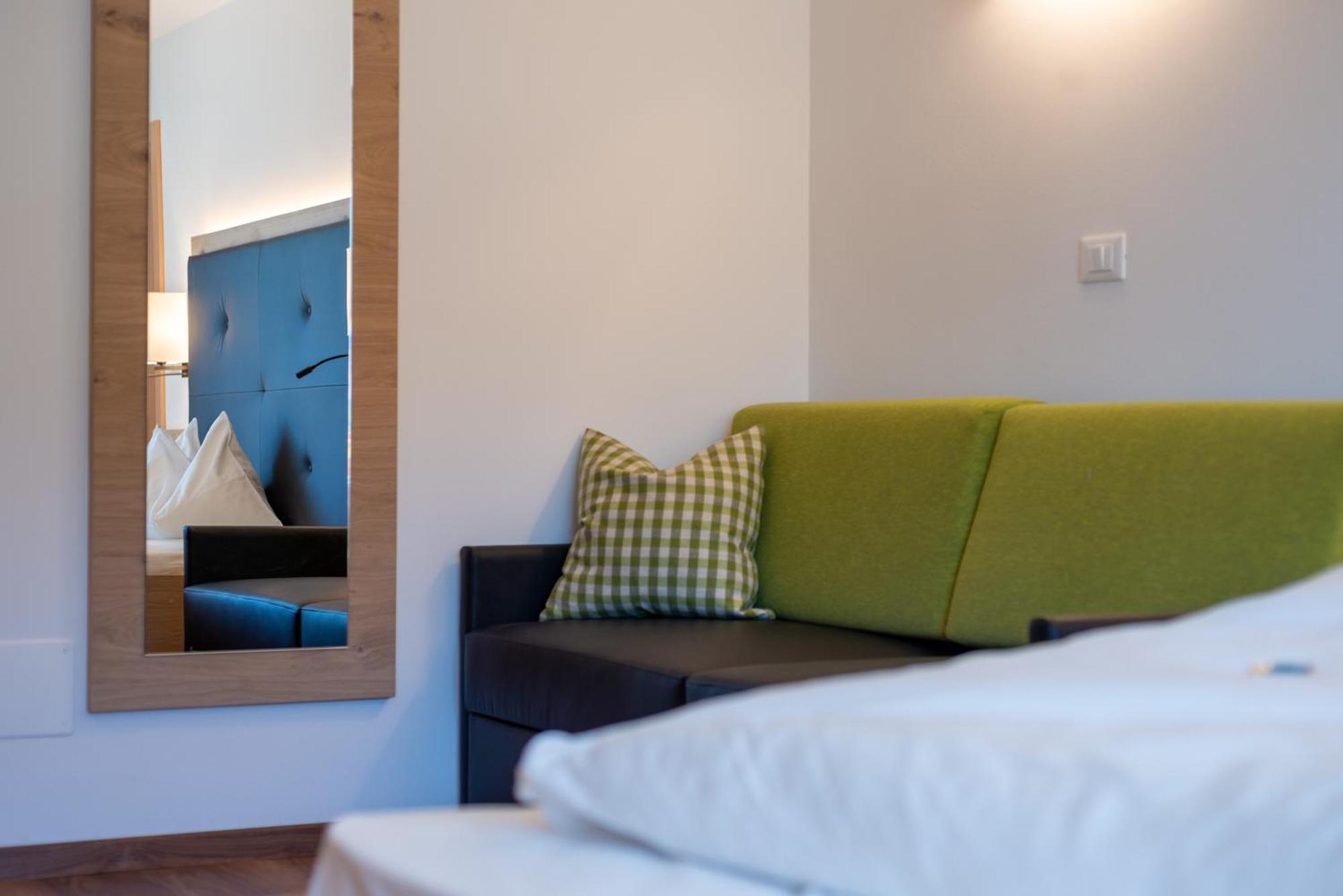 Hotel Meinhardt Schenna Ngoại thất bức ảnh
